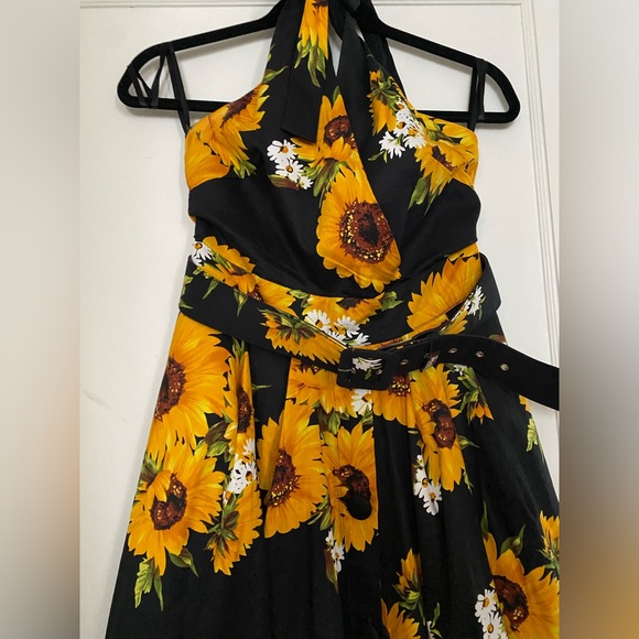 Unique Vintage Black Sunflower Print Tarrytown Dress - Picture 6 of 7